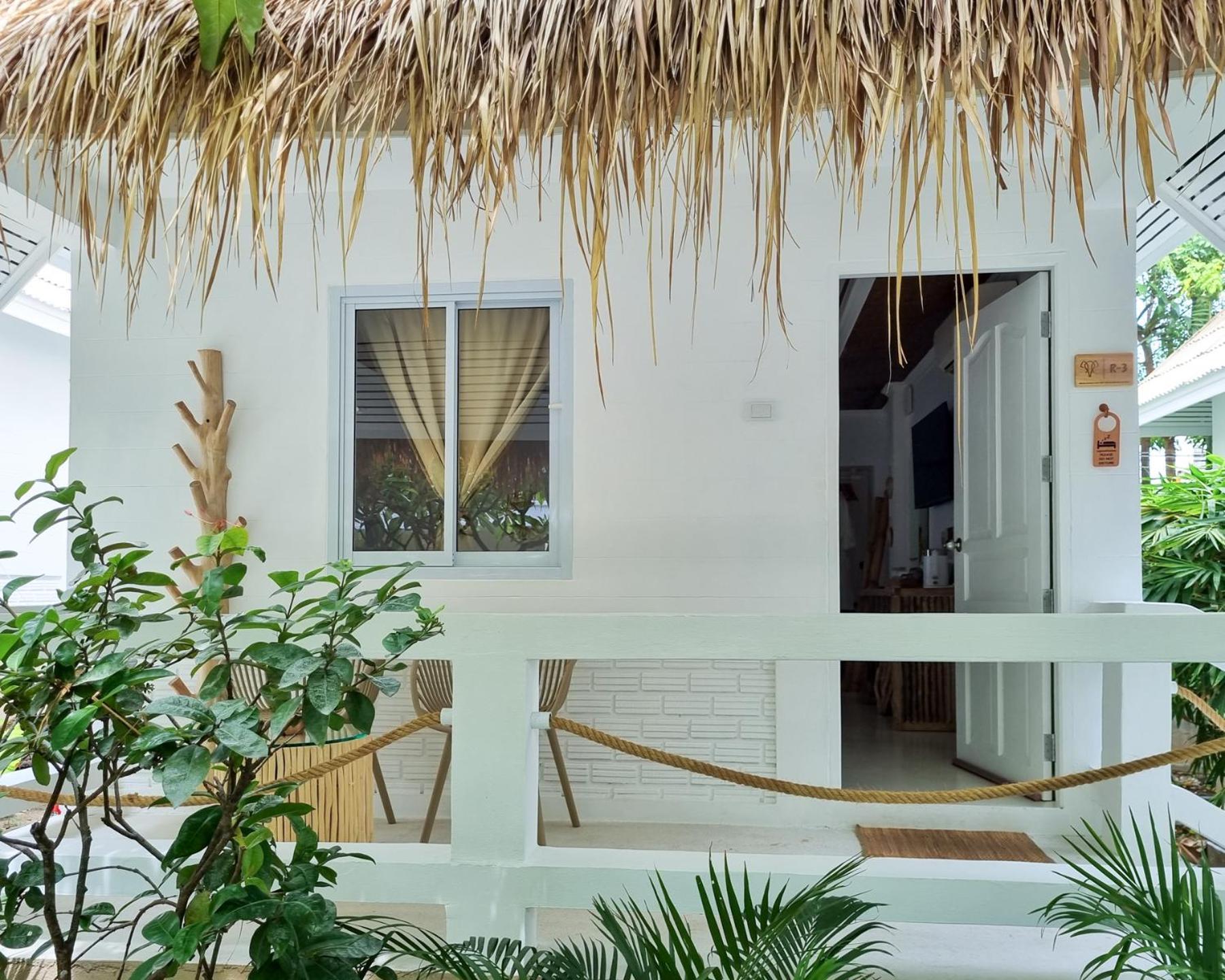 Elephant Beach Club & Resort Samui Chaweng  Exterior photo