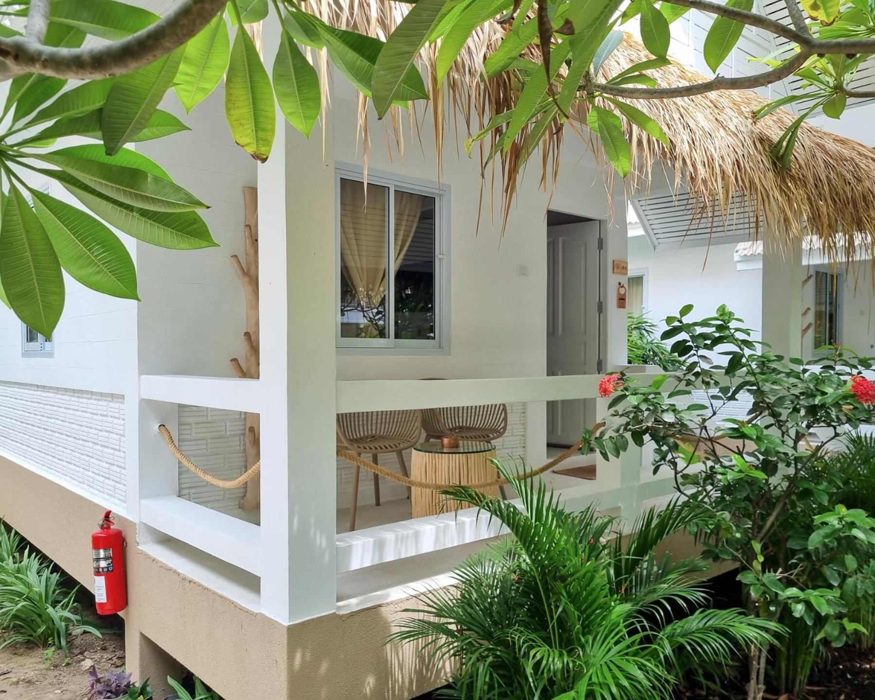 Elephant Beach Club & Resort Samui Chaweng  Room photo